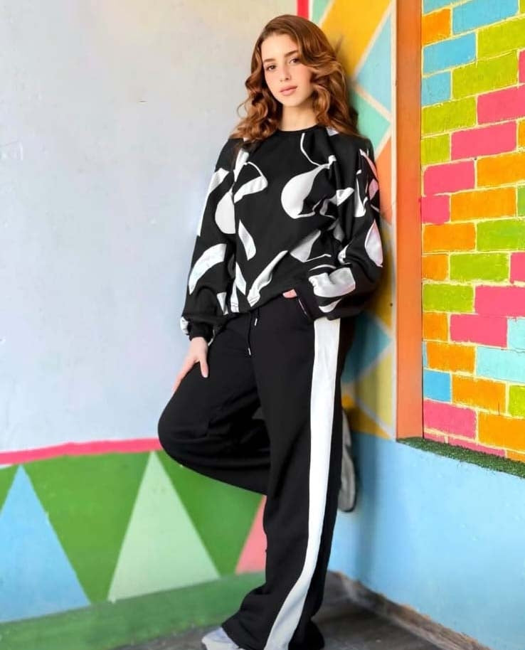 طقم شتوي نسائي أنيق بنقشات فاخرة – قطعتان