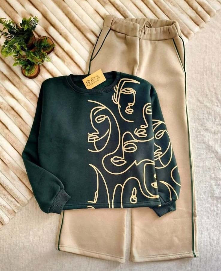 طقم شتوي نسائي أنيق بنقشات فاخرة – قطعتان